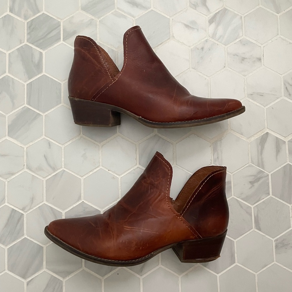 Steve Madden Austin Ankle Boots - Picture 7 of 7